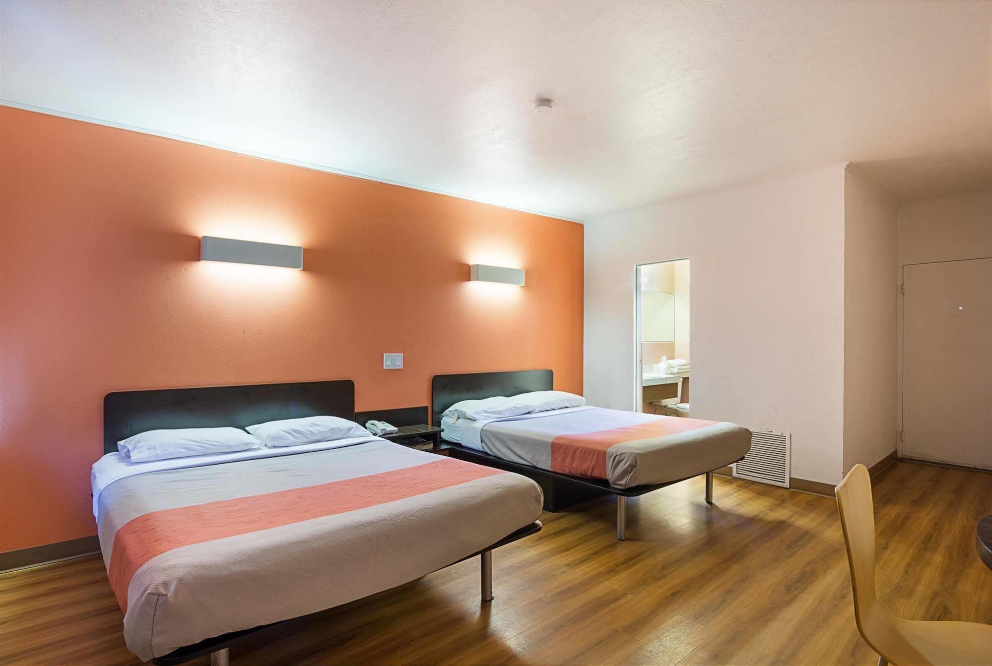 Motel 6 Hobbs Exterior foto